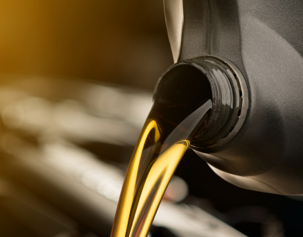 Как выбрать моторное масло: важные критерии